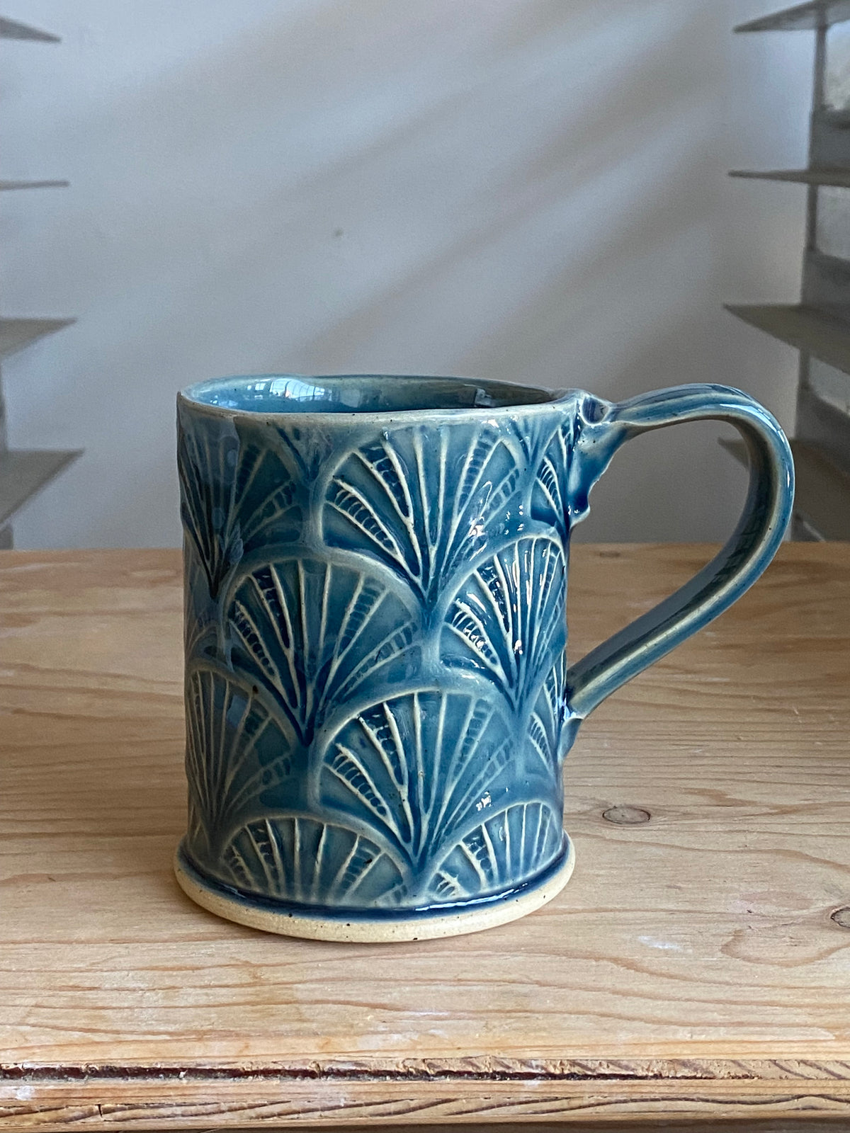 Scallop print mug, tall