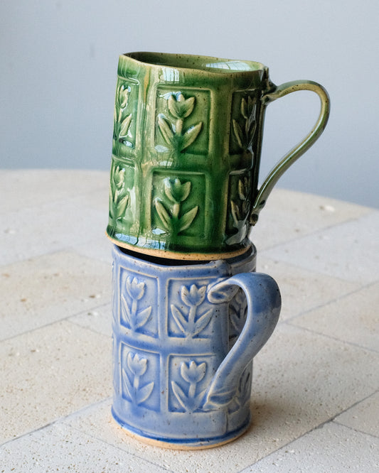 grande tasse à motifs estampé