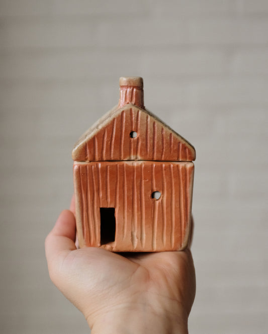 wood fired little house 01