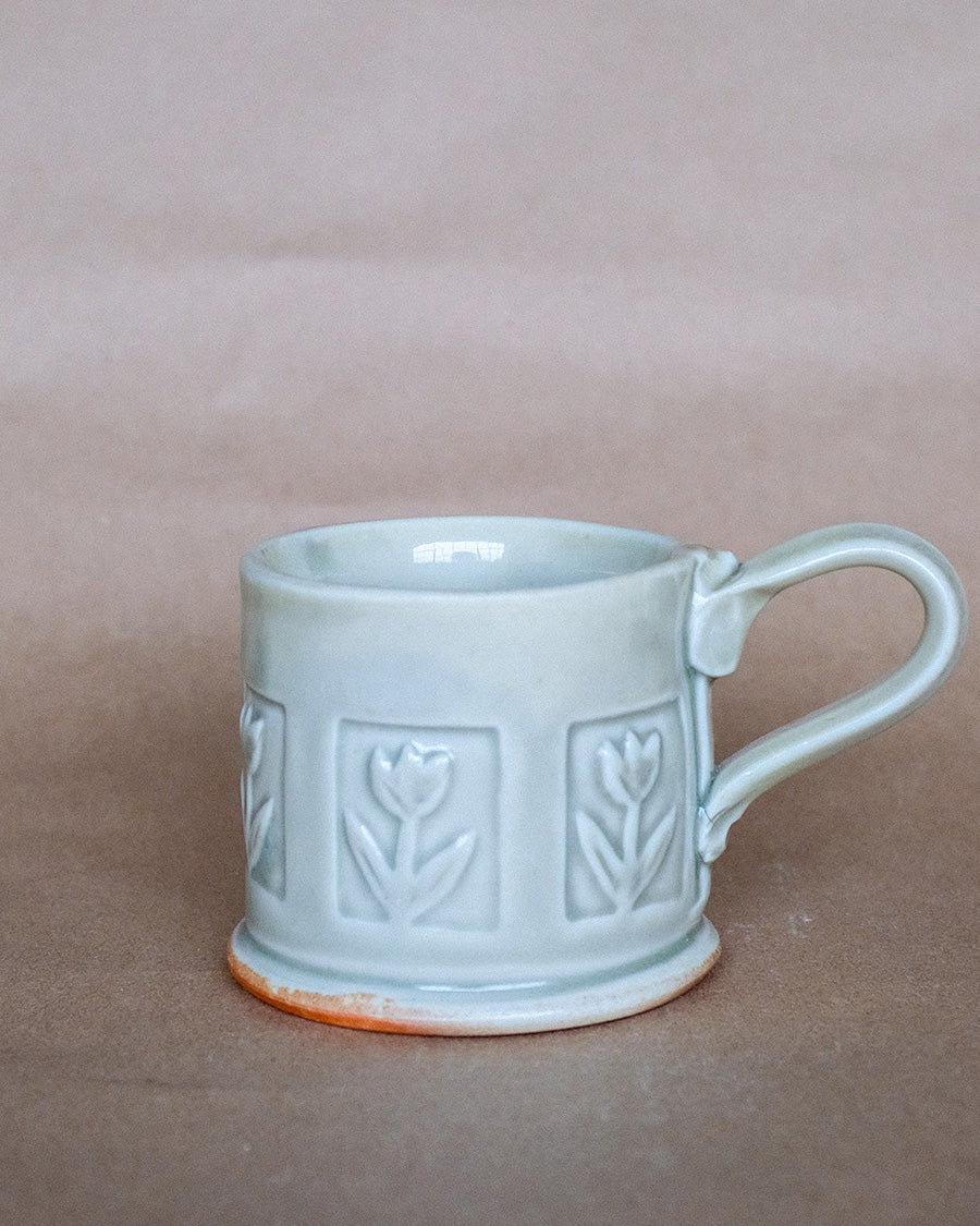 wood fired tulip mug 02