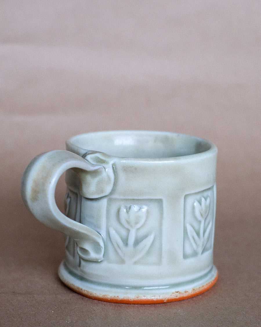 wood fired tulip mug 02